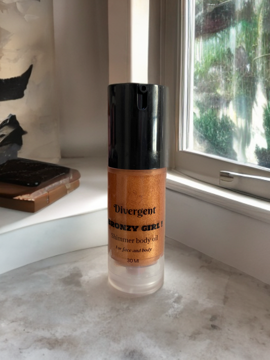 Bronzy girl shimmer body oil